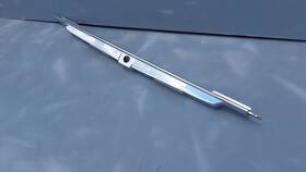 1166900580 Mercedes-benz 1975 W116 280s Trunk Center Chrome Trim Oem