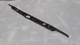 1166980397 Mercedes-benz 1975 W116 280s Trunk Center Trim Rubber Gasket Oem