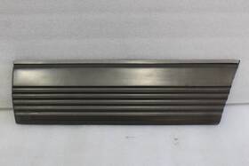 1266900540 Mercedes-benz 1981 1982 1983 1984 1985 300sd W126 Left Rear Lower Door Molding Trim