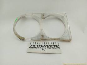 131.mb1u74 Mercedes-benz 450sl 380sl 560sl R107 Passenger Right Head Lamp Bezel Trim Panel 72-89