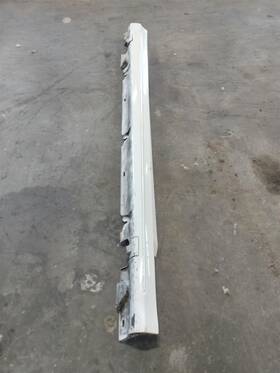 189.mb1b17 Mercedes-benz C300 2017 Rocker Panel Moulding 5454852