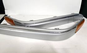 Mercedes-benz 2038852121 /a2038852121 2005 W203 C230 C350 Front Bumper Molding Trim Oem
