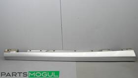 2046900440 Mercedes-benz 2010-2014 C250 Rocker Panel Skirt Molding Sliver Oem