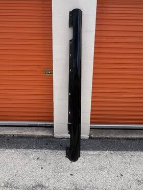 2046901240 Mercedes-benz 08-14 W204 300 C250 Right And Left Side Skirt Panel Oem