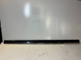 Mercedes-benz 2116902062 Front Right Exterior Door Molding 2003-2009 W211 E350 E320