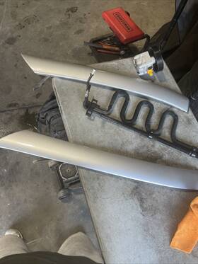 2156900887 Mercedes-benz 00-06 W215 Cl500 Cl55 Front Right Windshield A Pillar Molding Cover Oem