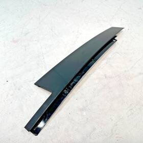 222-690-03-87 Mercedes-benz Rear Left Door B Pillar Window Molding W222 S550 2014-2017 Oem