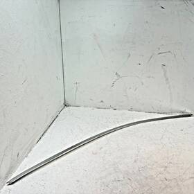 222-698-01-80 Mercedes-benz S550 W222 Front Left Driver Door Window Upper Up Molding 2014-2017 Oem