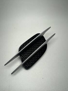 2306900236 Mercedes-benz 03-09 R230 Sl-class Front Right Pass Side Fender Vent Trim Grille Oem
