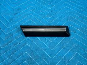 463-690-09-62 Mercedes-benz G500 G550 Passengers A Pillar Moulding With Protective Strip 02-18 Oem