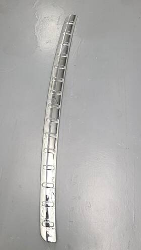 A1676931400 Mercedes-benz Oem Chrome Rear Bumper Guard Sill Protector Cover 2020-2024 Gls