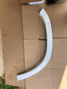 A1678803409 Mercedes-benz Gls63 Gls580 Rear Right Wheel Arch White 2020 - 2024