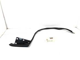 A1717200224 Mercedes-benz 2005-2011 Slk350 R171 Left Driver Front Door Window Belt Molding Oem
