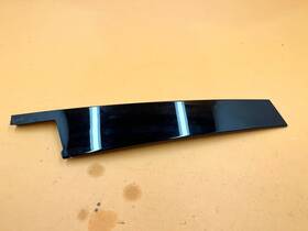 A2056900787 Mercedes-benz 15-21 C300 W205 Left Lh Side B Pillar Exterior Molding Trim Oem
