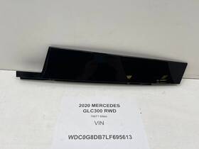 A2536900287 Mercedes-benz 2016-2023 Glc300 Front Right Side Door Applique Molding Oem