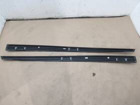 27.11.2025 Mercedes-benz Dm90 584 R350 W251 2011 Right Left Roof Rail Trim Molding Set 2 Pcs 06-13