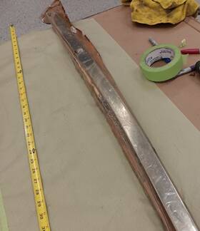 C9wy-6542512-a Mercury Nos 1969 - 1970 Cougar Trunk Lid Molding