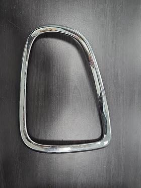 2752243 Mini 2006-13 Cooper Left Rear Brake Tail Light Trim Ring Chrome Oem