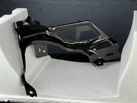 51647301600 Mini 14-24 Cooper S Jcw F55 F56 F57 Headlight Support Mount Bracket Right