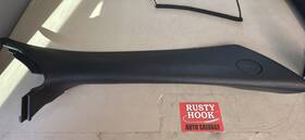1102440 Mitsubishi 2007 Eclipse A Pillar Right Passenger Windshield Trim