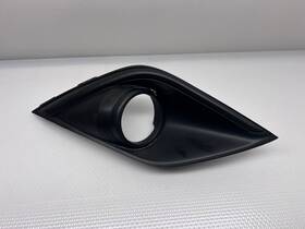 6400g482 Mitsubishi 2016-2020 Outlander Front Bumper Right Side Fog Light Lamp Bezel Oem