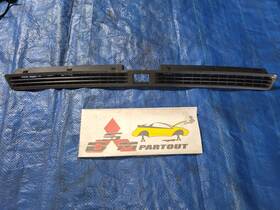 Mr506444 Mitsubishi 03-06 Evo 8-9 Lancer Front Defrost Dash Vent Stock#u