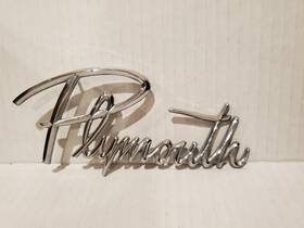 1902613 Mopar 1959 59 Plymouth Hood Logo Emblem Very Nice Original
