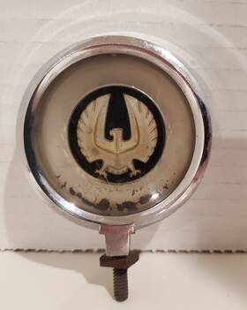 2579425 Mopar 1967 Chrysler Imperial Hood Emblem Ornament Read Description