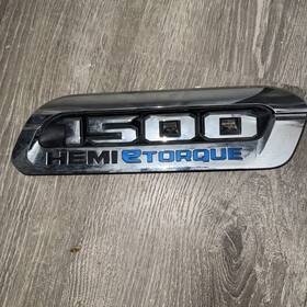 68500541aa Mopar Oem 2019-2024 Dodge Ram 1500 Hemi E Torque Right Passenger Side Hood Emblem