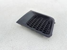 735587835 Mopar 2018 Jeep Renegade Front Bumper Right Lower Grill Bezel Oem