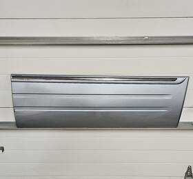 Ww18abeaa Mopar Oem Front Right Passenger Door Applique Trim Read Description