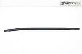 82821-7lf0a Nissan 2025 Kicks Rear Left Side Door Panel Window Belt Molding Black Oem