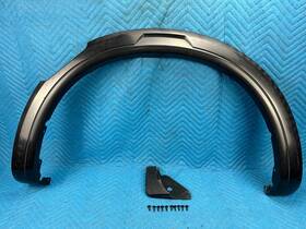 93829-ez50a Nissan Titan Xd Pickup Bed Rear Wheel Opening Moulding Fender Drivers 2016 Oem