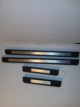 999m1-gu010 Nissan 2008-2013 Rogue And 2014-2015 Select Door Sill Trim Kick Plates Oem