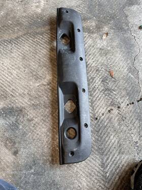 849923lm0c Nissan Oe 13-21 Nv200 Rear Door Sill Plate Stiker Cover Oem Used