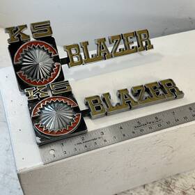 157532 Oem Front Fender Inch K5 Blazer Emblem Set For 1975-1980 Chevy Models