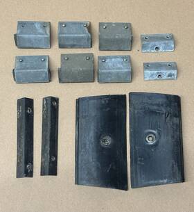 20504238 Oem 1986-1990 Chevy Caprice Ls Brougham Vinyl Top Hardware Brackets