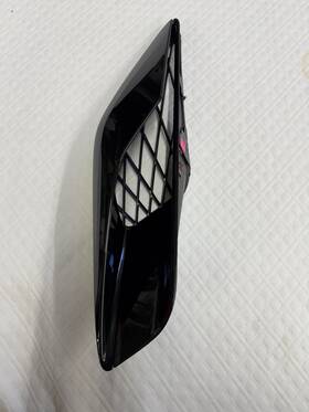 22898852 Oem C7 Corvette Quarter Panel Vent Cover Like New Black