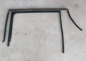 5nn839431 Oem 2018-2021 Volkswagen Tiguan Rear Left Door Window Weatherstrip Chrome Seal