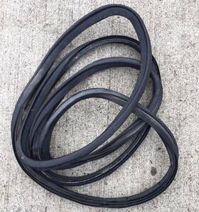 64461-50020 Oem 1998-2000 Lexus Ls400 Ucf20 Rear Back Trunk Lid Weatherstrip Rubber Seal