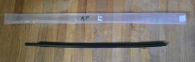 75710-53011 Oem Genuine Lexus Is300 01-05 Rh Front Door Window Belt Weatherstrip 7571053011