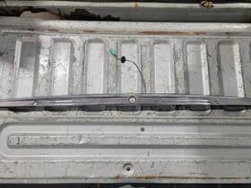 Hna6146pa Oem 1998-2003 Jaguar Xj8 Center Trunk Lid Trim Panel Chrome With Lock Release