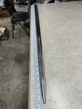 4577082 Oldsmobile 1950-51 88 4dr Left Rear Quarter Panel Trim Molding