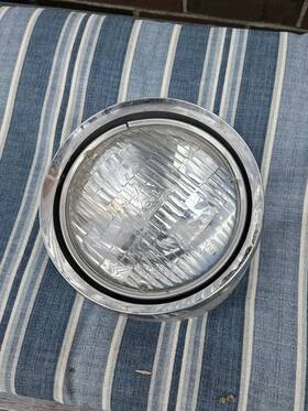 5956108 Oldsmobile Gm 1965 Olds Dynamic 88 Headlight Bezel Surround Towers - T3 Sealed Beam