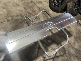 Dc34-99402a02-a Platinum 2015 F250 Tailgate Trim Appliqu Panel F350 2013 2014 2016