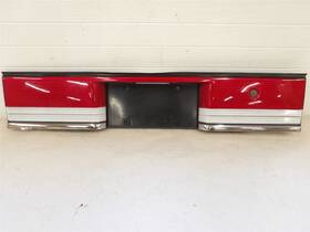 04399200 Plymouth Acclaim 1989-1992 Tail Panel -center Lid Mounted License Plate Pocket