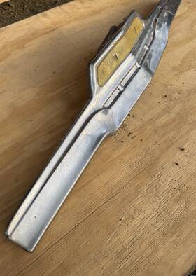 516450 Pontiac 1952 Hood Bar Molding-original