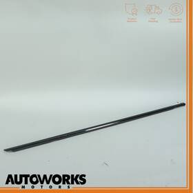 7p0837476 Porsche 11-18 Cayenne 958 Front Right Passenger Door Window Belt Molding Oem