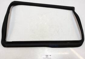 971.839.431 Porsche 17-23 Oem Panamera 4s 971 Rear Left Driver Door Window Outer Seal
