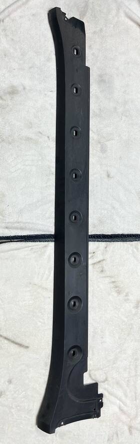 992.854.884 Porsche 992854884 911 Carrera Passenger Right Side Rocker Panel Used